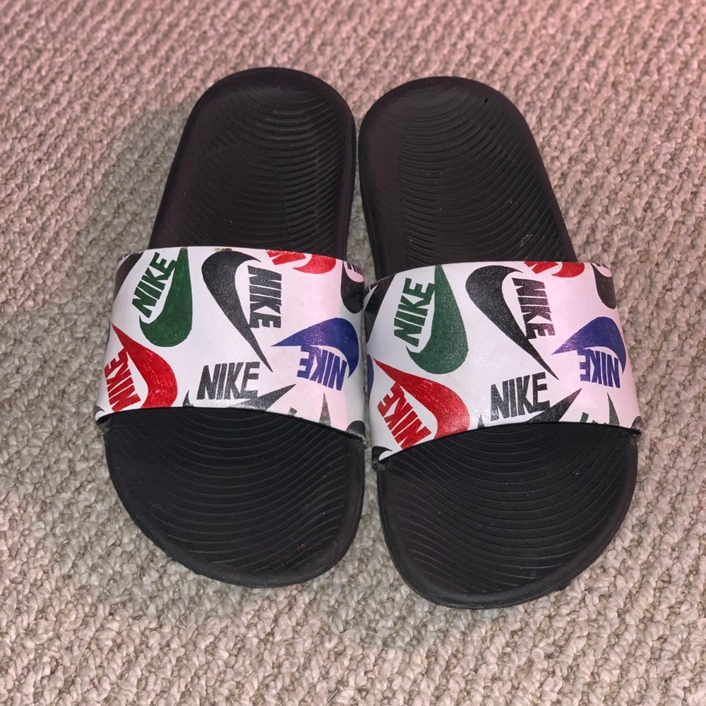Big Kids Nike Red Blue and Green Slides Size 5Y